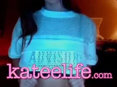 kateelife - Quand je dit "marche moi dessus 🫠" c'est ÇA que je veux: