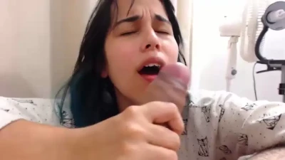 vitacelestine - Playing around on rn on Chaturbate.com/akgingersnaps come on bb:)