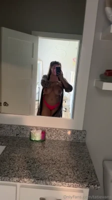 tatievans - Joyeuse St Valentin, vous savez avec qui je vais la passer 💦😏