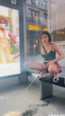 violetsummer - check your dms baby for my car pussy play video ‼️👅🥵