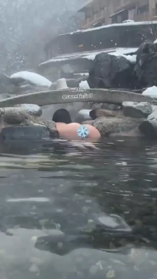 sweetieline - Thicc booty in the back 🍑