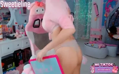 sweetieline - Underwater feet