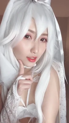 misswarmj - Sorry I have been inactive for a bit. I have some new content for you