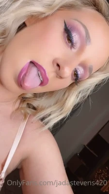 jadastevens420 - Pink boobies