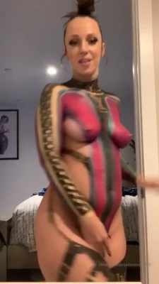 jadastevens420 - Proper attire for yoga 🤔