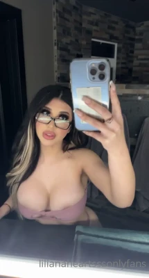 lilianaheartsss - this is my fav pic from this shoot i think 🥰