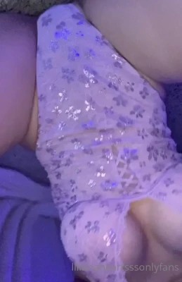 lilianaheartsss - Would you fuck me in the bath?