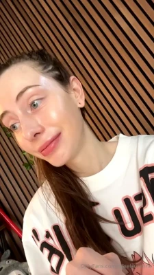 eliselaurenne - My typical submissive pose in front boys from my class after