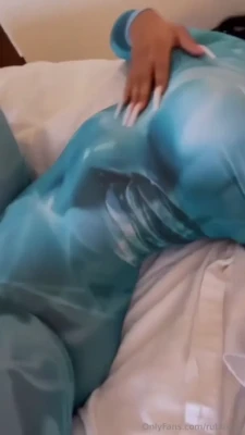 rubirose - Upskirt Video!! - Come and enjoy my naughtiness.. Sign up now and get part 1