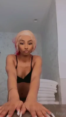 rubirose - I’m waiting for you with open legs 😈 DM me let's have some late