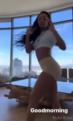 rubirose - Cum inside? 😘