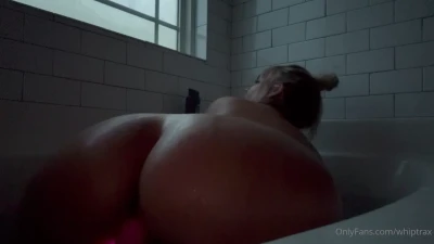 whiptrax - Good morning sleepy head! Merry Christmas from your favorite Ho Ho Ho