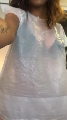 amirabrie - Could you stay focused on work if I was your boss? 😉