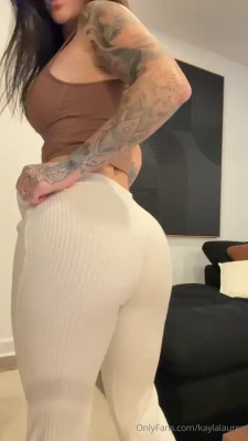 kaylalauren - The everyday struggles with having a big booty 😩🤭