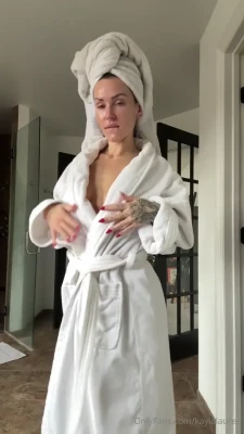 kaylalauren - Soles soles and more of my big stinky soles 🍆💦💦