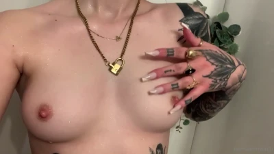nonsalemwitch - Short couch teaseee