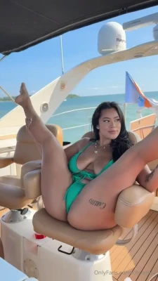 chromitaaaaa - I want my titties sucked on so bad 🌺💦