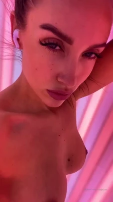 luxurygirl_xxx - Check out my cute little feet! (Video)