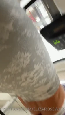 elizarosewatson - Love sliding my pussy ontop of your massive cock
