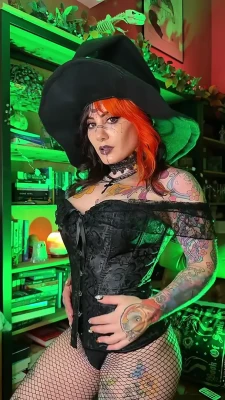 power_midget - Mmmm, next week you piggies will get to see the next video of me