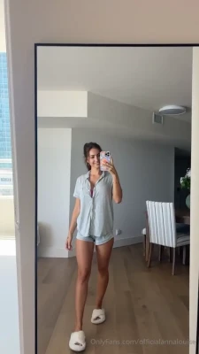 annalouieaustin - blue satin top and tight fitted biker shorts makeup time