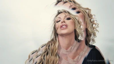 nikkibenzfree - Got a better angle of me giving a reverse-angle BJ. Also added