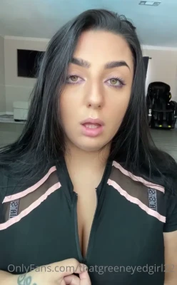 thatgreeneyedgirl22 - Jugs bby