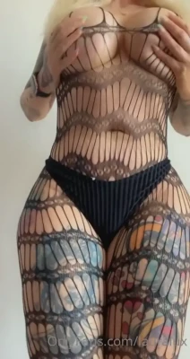 lauralux - We hit 200 likes on the post! Thank you for your participation ;P