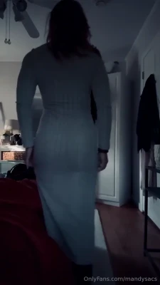 mandysacs - Thinking I’m doing something sexy vs. reality