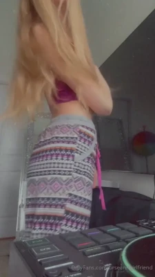 ursecretgirlfriend - Good Sunday morning!