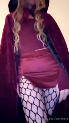 ursecretgirlfriend - My friend has the smallest little feet!! 🤪