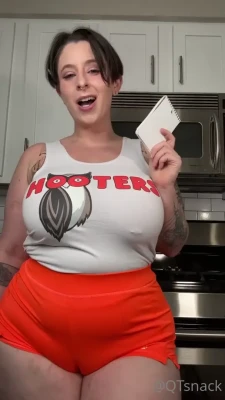 qtsnack - Would you fill me up or eat me out😛?