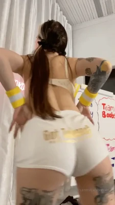 cubbixoxo - Good morning sexies!! Happy Titty Tuesday xoxo