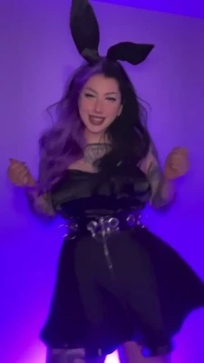 dakotagrim - Get ready to eat your mommy's ass on Mother's Day? 😈