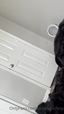 scottygotfans - Happy Thirsty Thursday 💙  Beautiful Suckable Toes To Wake Up To