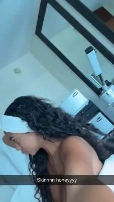 yasminelopez - I'm back from my trip! Updates on the way