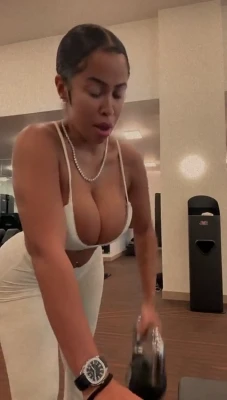yasminelopez - I WANNA FUCK… that’s my mood right now!!