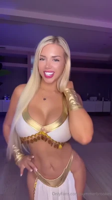 scarlettkissesxo - I'm a hopless romantic with a dirty mind 🙈🤤