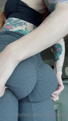 weejulietots - Front or back???