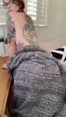 weejulietots - how’s the view from down under me? 😘🌿