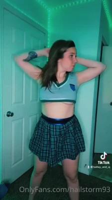 hailstorm93 - lesbian scene today! dropping a video tonight too 👀