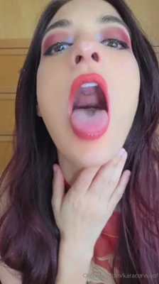 karacorvusof - It’s SEXY SATURDAY and I want to share some of my sexiest clips and