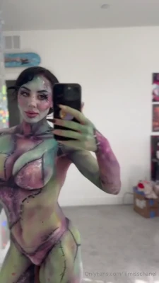 lilmisschanel - text me, I have a little surprise for you 🔥🔥🍓💋💋