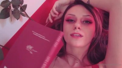 izzy_xx - just spent so many hours cleaning… who’s gonna fuck me and help