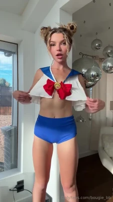 bougiebb - Happy Friday 🤗 let's get fuckin' greasy 🤠