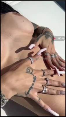 zusjeofficial - Electrifying @blackpantherto's asshole while I stroke his cock