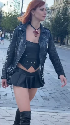 dollydysonxxx - Te gustaría chupar también?