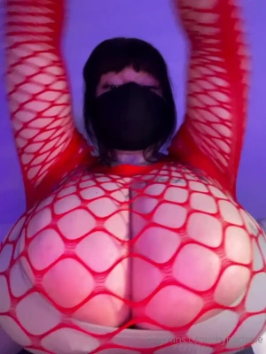 chynachase - your girl wanna ride👅