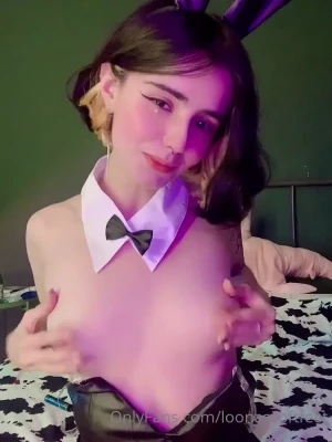 loonassoftfeet - Working instead of going to a gang bang party 🙃