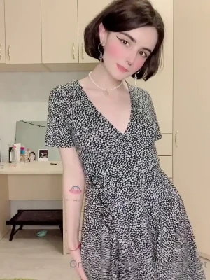 loonassoftfeet - wanna swim with me?🤤💦